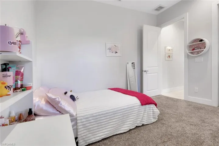 3028 Woodstock Ave, Naples, Florida 34120