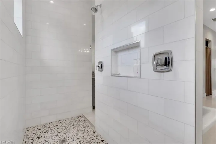 3028 Woodstock Ave, Naples, Florida 34120
