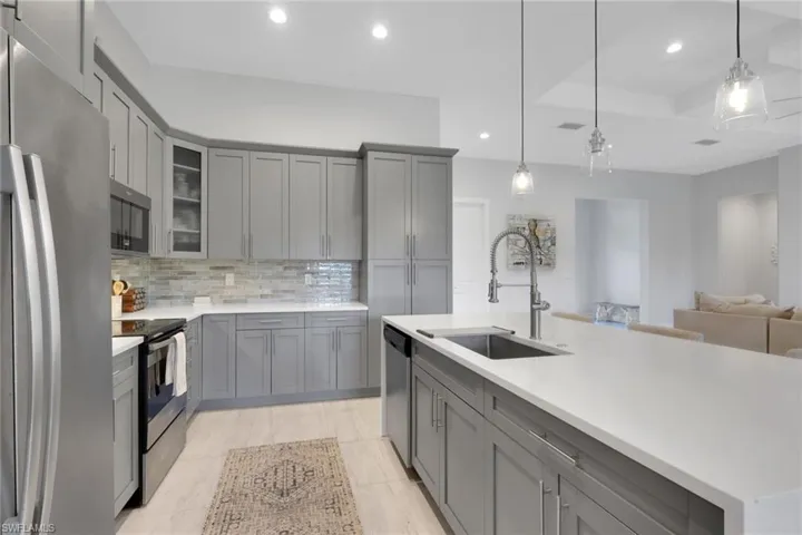 3028 Woodstock Ave, Naples, Florida 34120