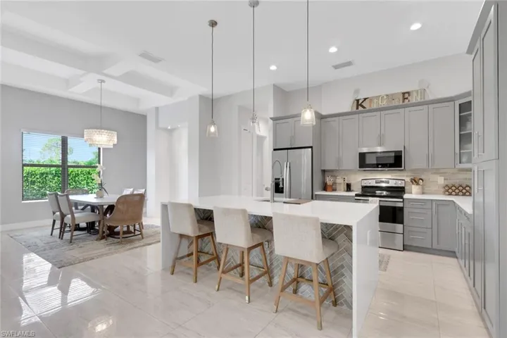 3028 Woodstock Ave, Naples, Florida 34120