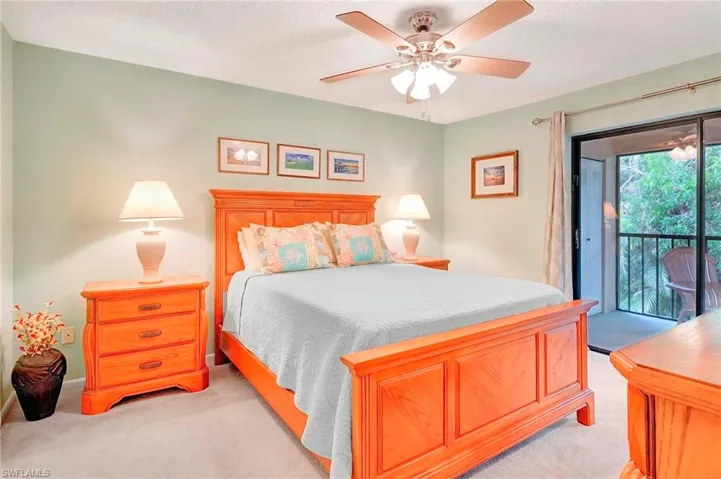 240  Pebble Beach  CIR, Naples, FL 34113