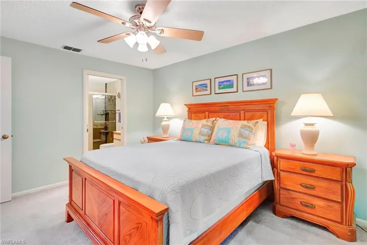 240  Pebble Beach  CIR, Naples, FL 34113