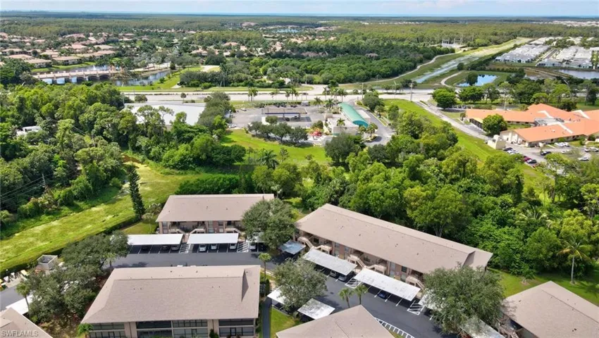 240  Pebble Beach  CIR, Naples, FL 34113