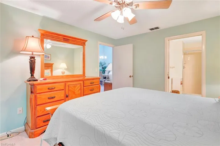 240  Pebble Beach  CIR, Naples, FL 34113