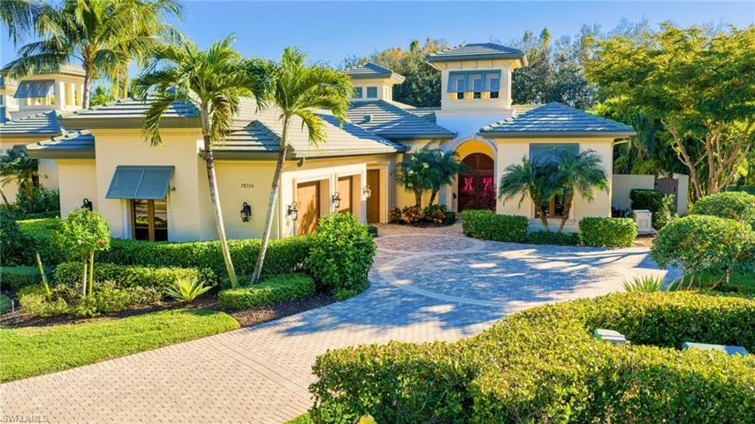 28724 La Caille Dr, Naples, Florida 34119
