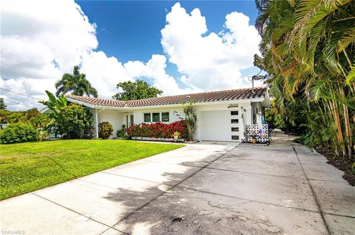 1300 Thompson St, North Fort Myers, Florida 33903