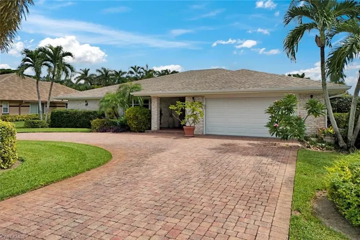 2264 Imperial Golf Co Blvd, Naples, Florida 34110