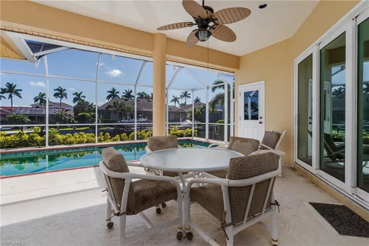 Lanai Dining Area