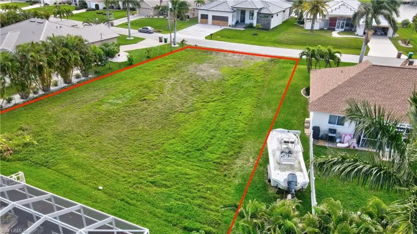 2931 SW 30th ST, CAPE CORAL FL 33914