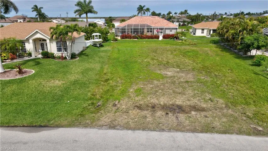 2931 SW 30th ST, CAPE CORAL FL 33914