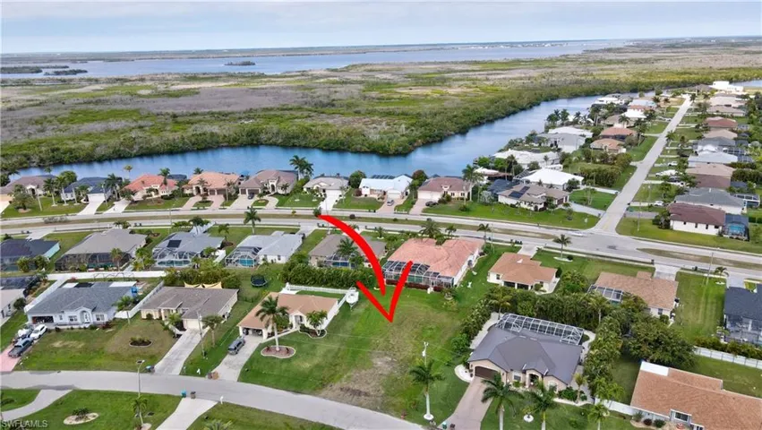 2931 SW 30th ST, CAPE CORAL FL 33914