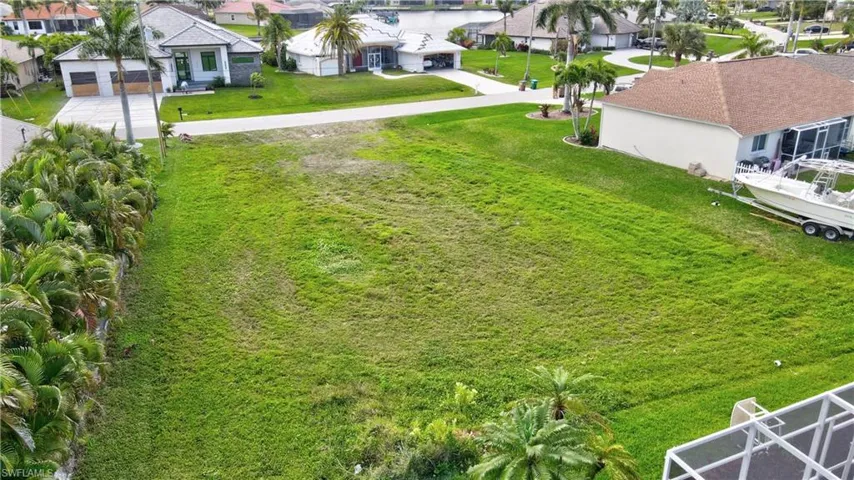 2931 SW 30th ST, CAPE CORAL FL 33914