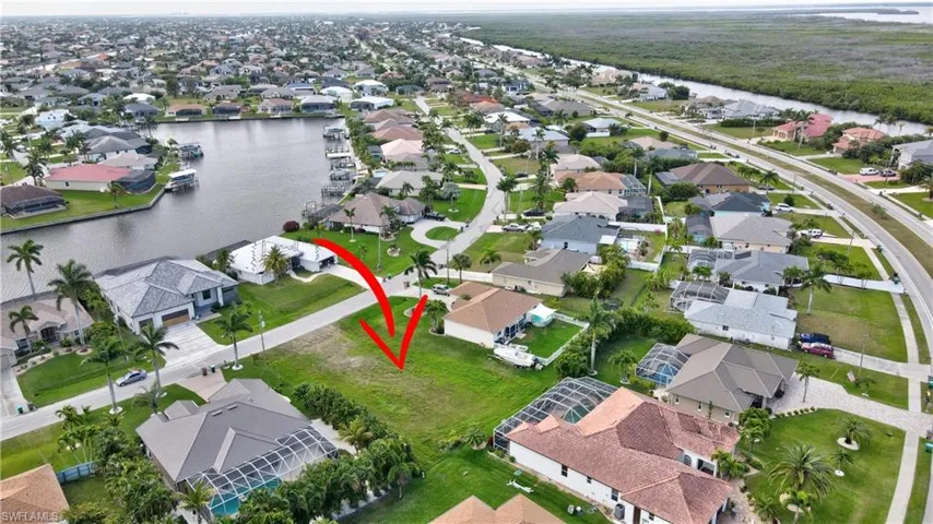 2931 SW 30th ST, CAPE CORAL FL 33914