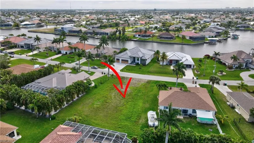 2931 SW 30th ST, CAPE CORAL FL 33914