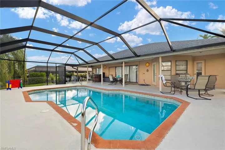 1327 Se 17th St, Cape Coral, Florida 33990