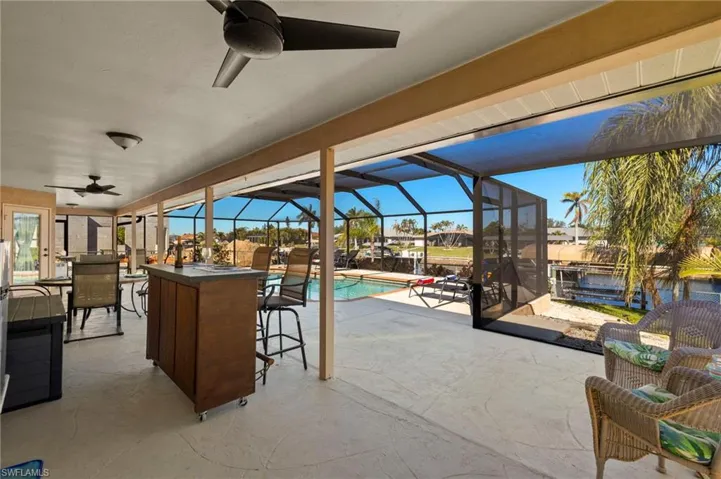 1327 Se 17th St, Cape Coral, Florida 33990
