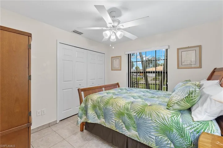 1327 Se 17th St, Cape Coral, Florida 33990