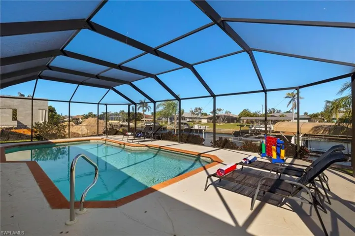 1327 Se 17th St, Cape Coral, Florida 33990