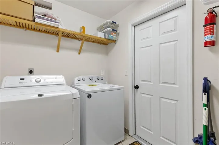 1327 Se 17th St, Cape Coral, Florida 33990