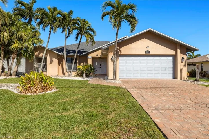 1327 Se 17th St, Cape Coral, Florida 33990