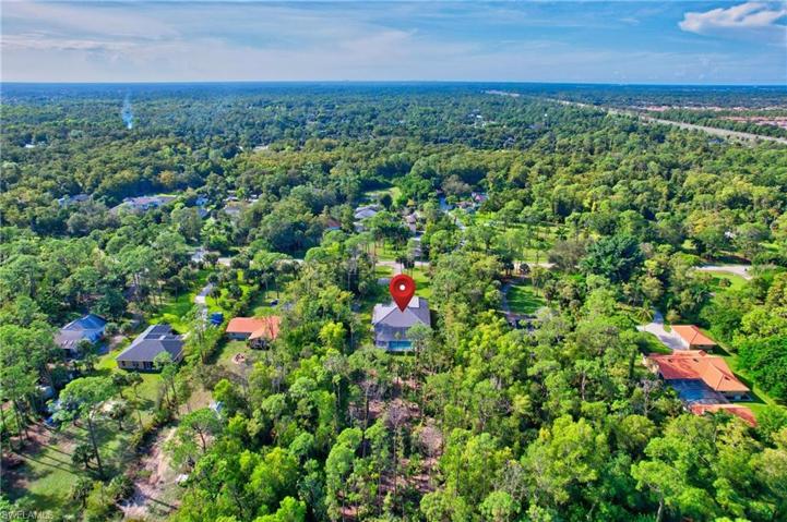 Aerial view of back of property and area