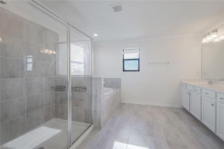 14453 Vindel CIR, FORT MYERS FL 33905