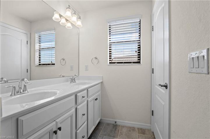 14453 Vindel CIR, FORT MYERS FL 33905
