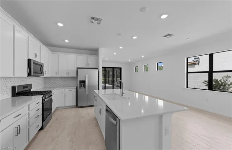 2121 Seville Ln, Naples, Florida 34120