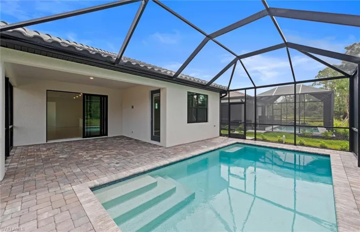2121 Seville Ln, Naples, Florida 34120