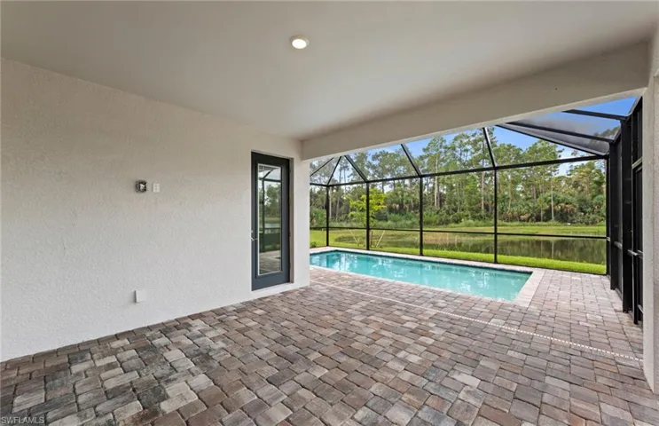 2121 Seville Ln, Naples, Florida 34120