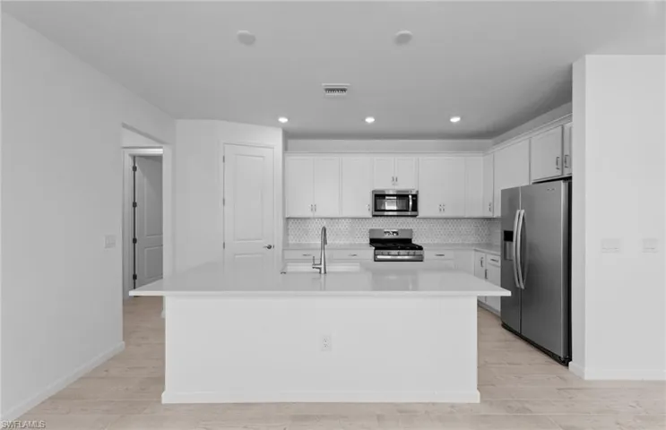 2121 Seville Ln, Naples, Florida 34120