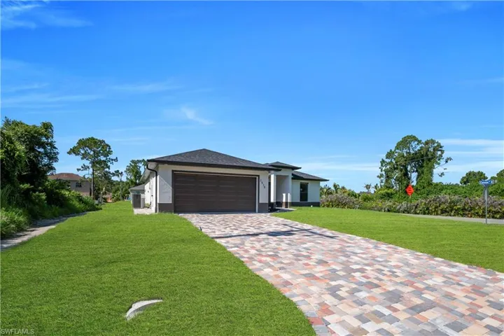 2519 16th St W, Lehigh Acres, Florida 33971