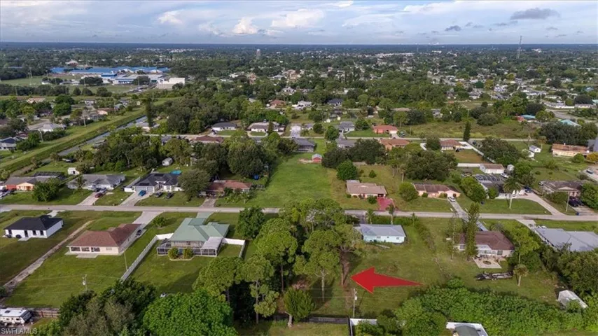 18 Calvin Ave, Lehigh Acres, Florida 33936