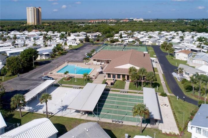 Overview of the main amenity area-pre-hurricane Ian