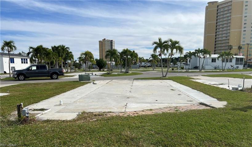 Rear View Lot 663-V