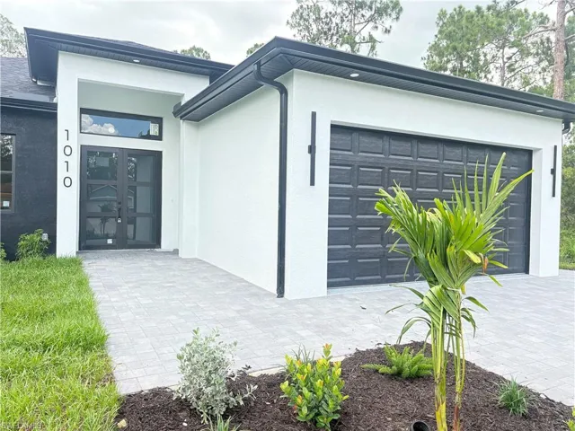 1010 Wellington Ave, Lehigh Acres, Florida 33972