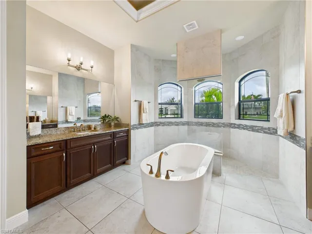1216 SW 31st  TER, Cape Coral, FL 33914