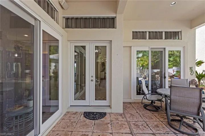 Entrance to living area