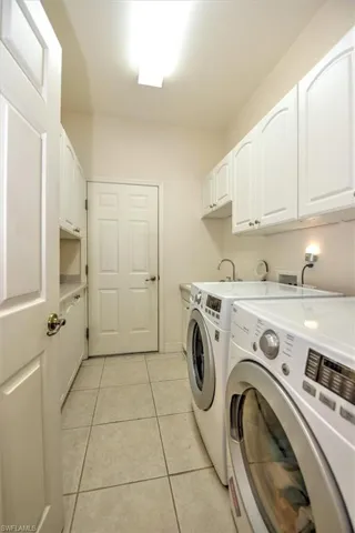 with Plenty of Storage and Laundy Tub