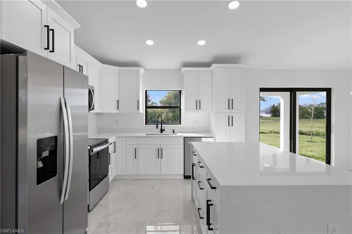 2612 NE 22nd  AVE, Cape Coral, FL 33909