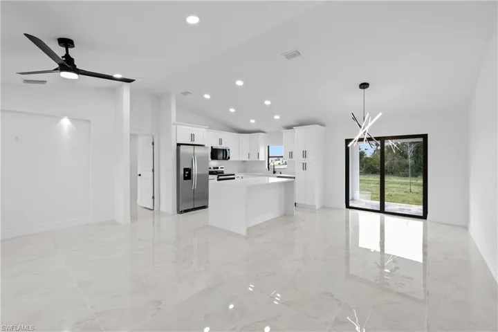 2612 NE 22nd  AVE, Cape Coral, FL 33909