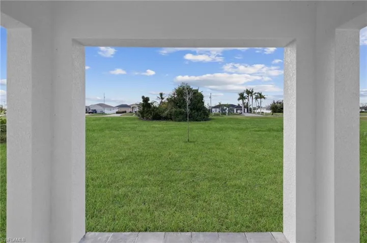 2612 NE 22nd  AVE, Cape Coral, FL 33909