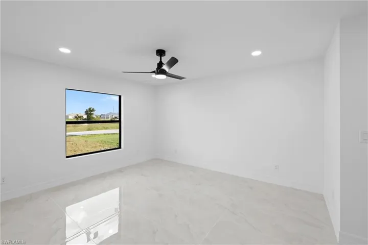 2612 NE 22nd  AVE, Cape Coral, FL 33909