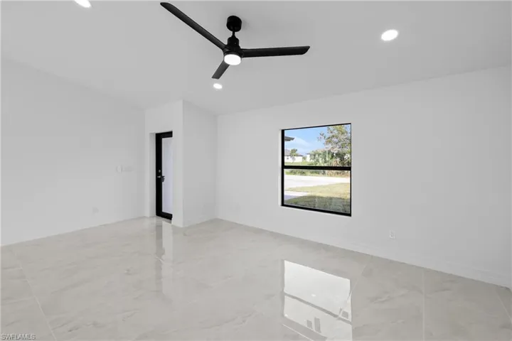 2612 NE 22nd  AVE, Cape Coral, FL 33909
