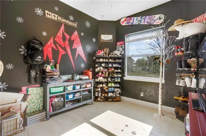 757  12TH NE ST, Naples, FL 34120
