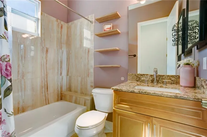 757  12TH NE ST, Naples, FL 34120