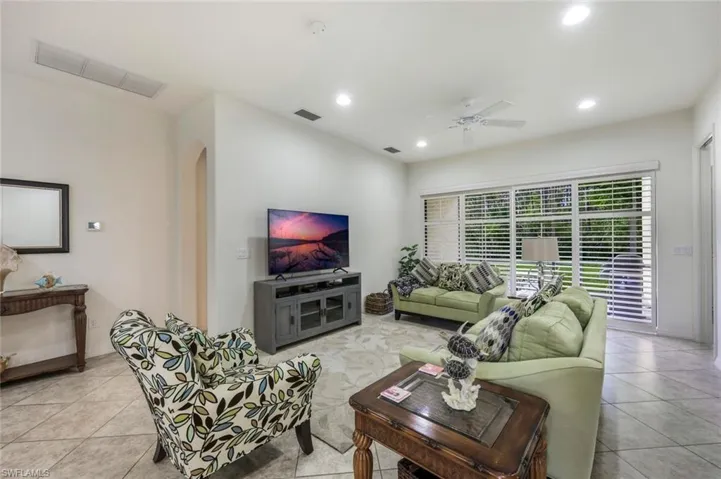 11072  Esteban  DR, Fort Myers, FL 33912