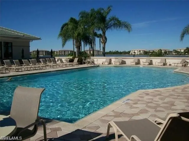 8083 Queen Palm Ln 425, Fort Myers, Florida 33966