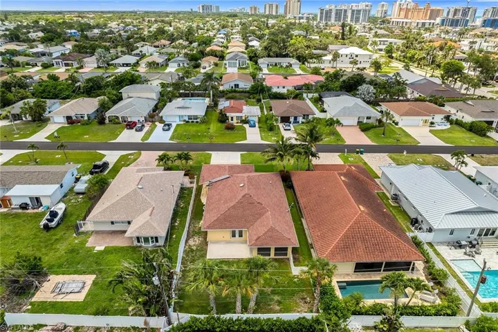 519  99th N AVE, Naples, FL 34108