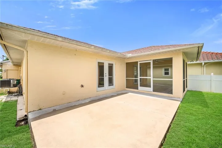 519  99th N AVE, Naples, FL 34108